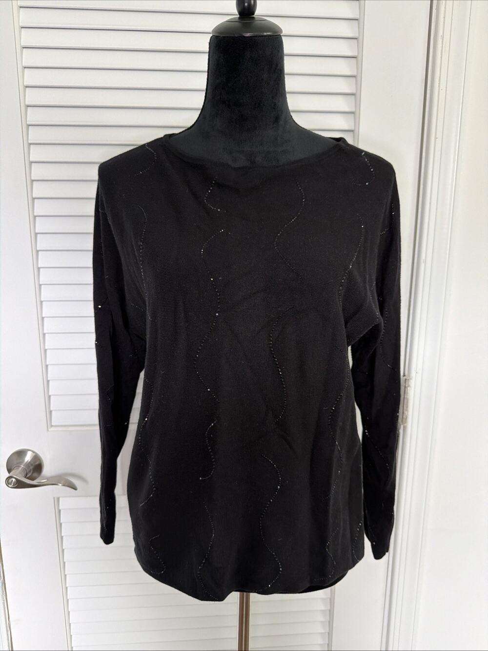 Chico’s Black Long Sleeve Knit Top With Embellishments - Sz M (1)